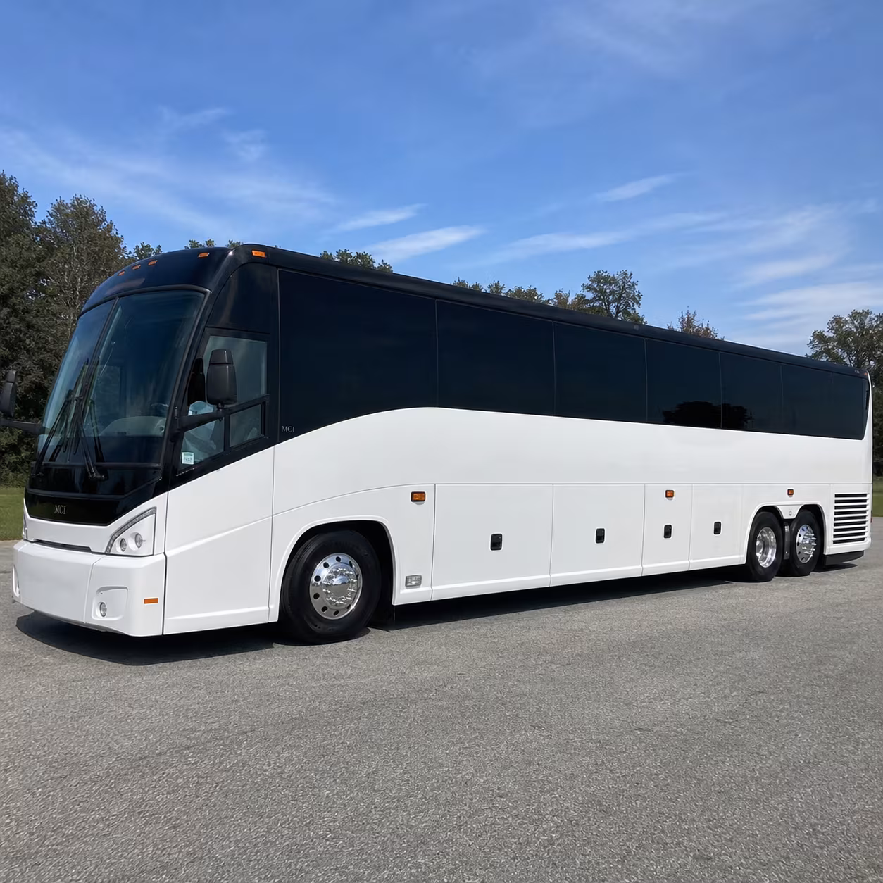 bus rentals for outdoor amphitheater shows and summer concert series