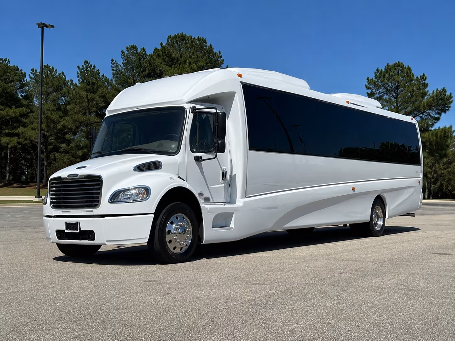 party buses and charter buses to everblades games at hertz arena
